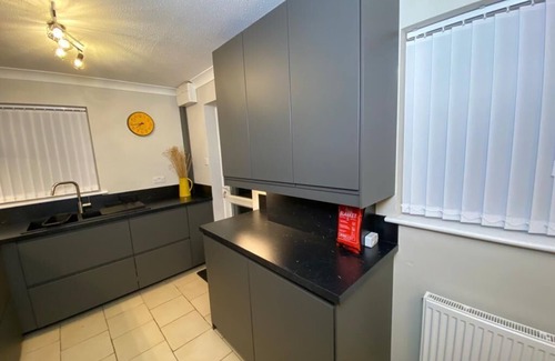 Colchester House | Spacious 4 bedroom house close to all the main activities in Colchester
