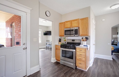 Northeast South Bend House | Spacious 4-bedroom house in South Bend - walk to Notre Dame!