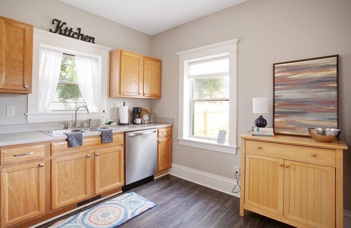 Northeast South Bend House | Spacious 4-bedroom house in South Bend - walk to Notre Dame!