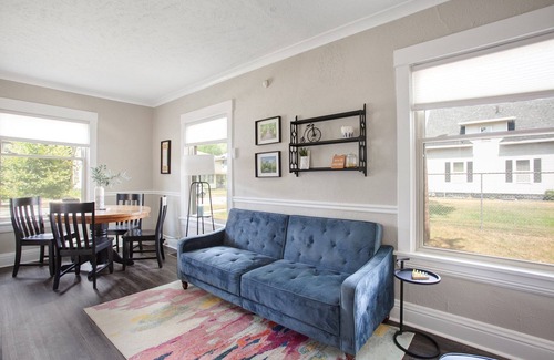 Northeast South Bend House | Spacious 4-bedroom house in South Bend - walk to Notre Dame!