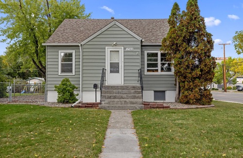 Billings House | Spacious 4-Bedroom Haven in the Heart of Billings: Your Ideal Home Awaits!