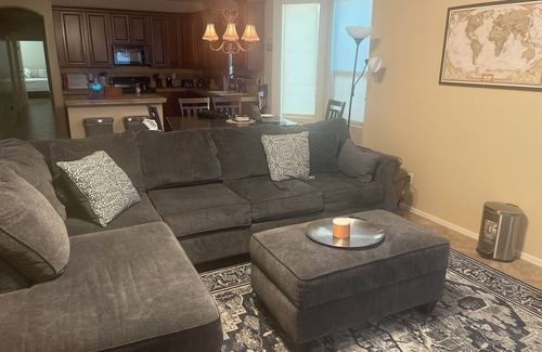 Los Arbolitos Ranch House | Spacious 4-bedroom house in delightful Avondale with WiFi, AC
