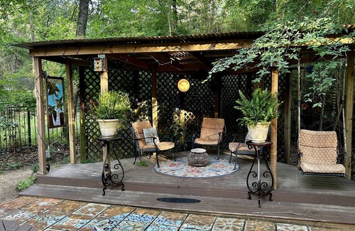 Grogan's Mill House | Spacious 4-bedroom vacation home near The Woodlands Golf Resort & Town Center.