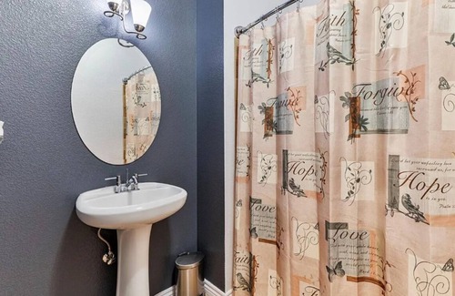 Florissant Resort | Spacious 4b/3b Resort Home w/Indoor Pool, Sauna & Fitness room, Lake George, CO