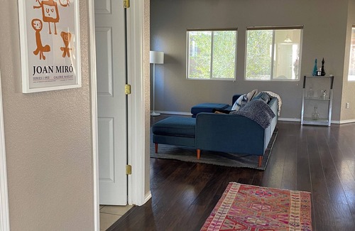 Tierra Oeste House | Spacious 4bd/3.5 bath house, Quiet Albuquerque Neighborhood