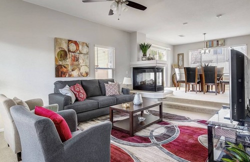 Green Valley Ranch House | Spacious 4BDR Entire Home Sleeps10 near Denver DIA Airport~Aurora Gaylord Resort