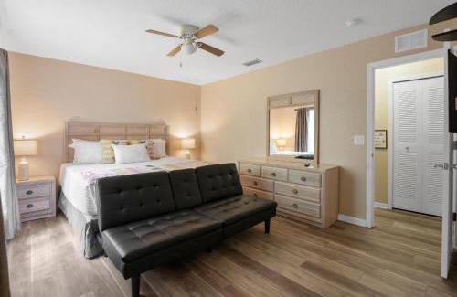 Regal Palms House | Spacious 4BR Family Home: Resort Pool Near Disney