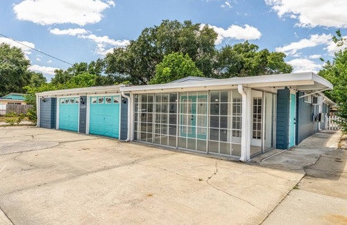 Pine Hills House | Spacious 4BR Retreat Wi-Fi + Pets OK