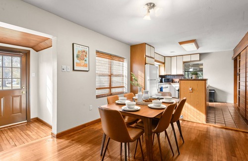 Mid City South House | Spacious 4K Beds in Town Center | Fenced Yard!