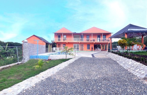 Evaristo Morales Villa | Spacious 5-bedroom villa in charming Santo Domingo with AC and Pool
