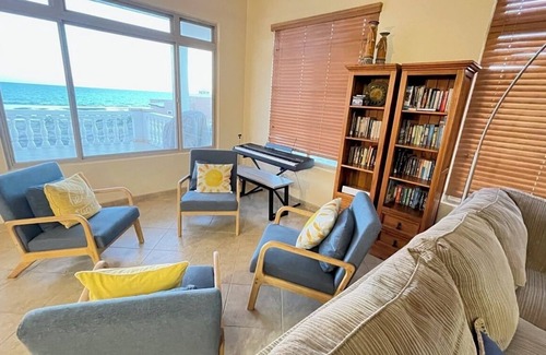 Puerto Penasco House | Spacious 5-bedroom house with AC, WiFi in delightful Playa Encanto