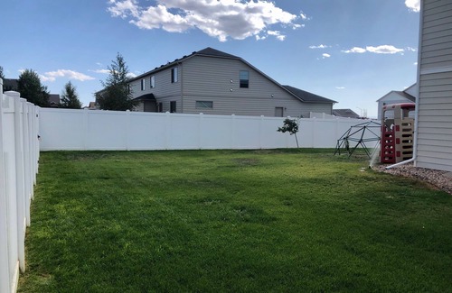 Laramie House | Spacious 5 bedroom, 3.5 bath home. Great for individuals, groups, and families!
