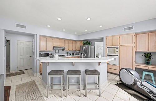 Guajome House | Spacious 5-bedroom house with incredible access in Oceanside