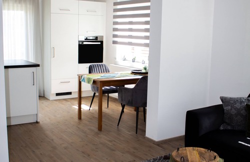 Veringenstadt Apartment | Spacious 5-star vacation apartment