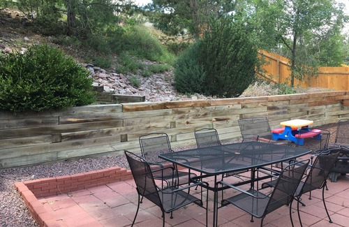 Northeast Colorado Springs House | Spacious 6 Bdr Family Home near Park & Recreation Center