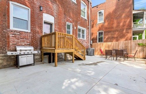 Shaw House | Spacious 6-bedroom house in the heart of fabulous St. Louis