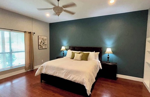 Conroe Apartment | Spacious 6-bedroom house in charming Conroe on a stocked pond