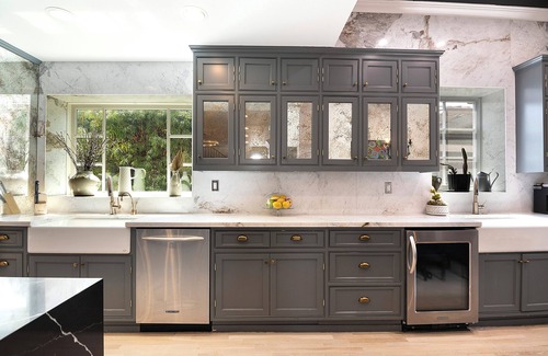 Beverlywood Villa | Spacious 6-Bedroom LA Villa with Backyard, Fire Pit, and Kids' Playground