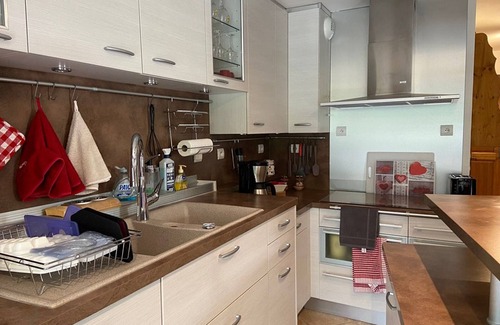 Cohennoz Apartment | Spacious 6-Person Apartment with Pool, Balcony, & Parking in Crest-Voland