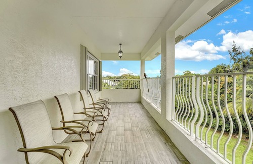 Hunt Club House | Spacious 7-bedroom house in amazing West Palm Beach with WiFi, AC