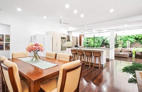 Whitfield House | Spacious 7-Bedroom Queenslander Retreat | Privacy, Comfort & Bushland Serenity
