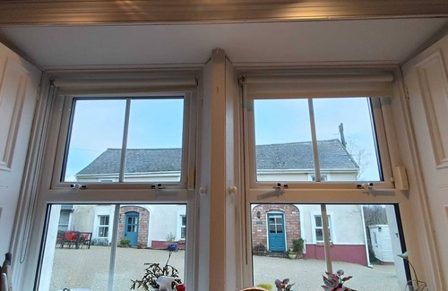 Barranisky House | Spacious 9-bedroom country house in charming Avoca