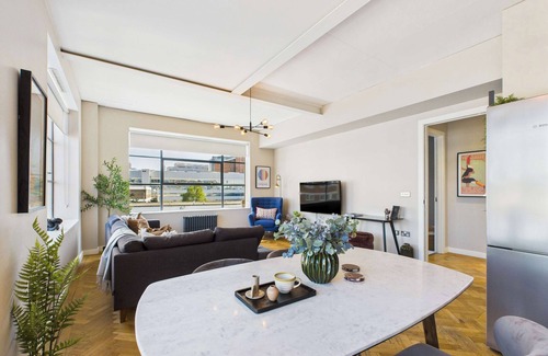Hoxton Apartment | Spacious and Bright Apartment by Tech City