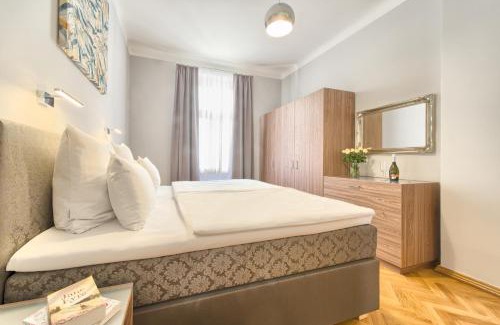 Josefov Apartment | Spacious And Bright Apartment Dusni 13