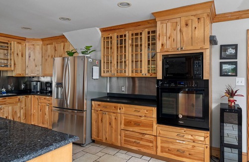 Richmond House | Spacious and Cozy Oasis on Monument Avenue