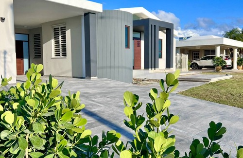 Camaceyes House | Spacious and luxurious house/2 bedrooms/2 bathrooms