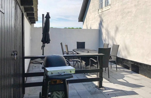 Listed House | Spacious and modernized vacation home with two floors and sea view.