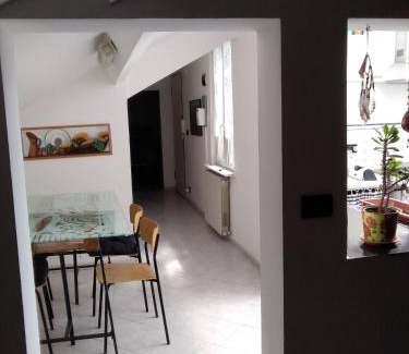 Pegli Apartment | Spacious and naturally bright Bomboniera Rooftop Favors apartment