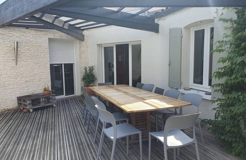 Angoulins House | Spacious and quiet house with heated pool in Angoulins