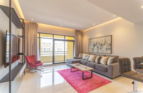 The Greens Apartment | Spacious and Stylish 3-Bedroom in Al Sidir, Greens