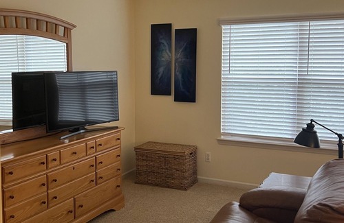 Ann Arbor House | Spacious Ann Arbor, Michigan getaway! Enjoy all that the city has to offer!