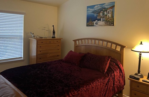 Ann Arbor House | Spacious Ann Arbor, Michigan getaway! Enjoy all that the city has to offer!