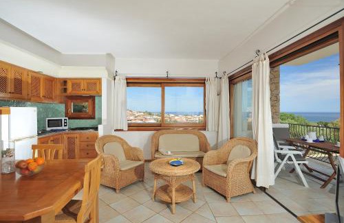 Santa Maria Navarrese Apartment | Spacious Apartment in Santa Maria Navarrese