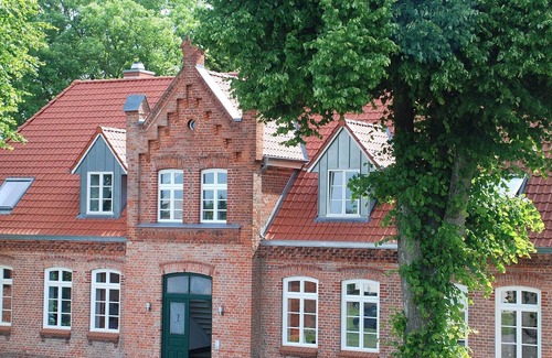 Lubberstorf Apartment | Spacious Apartment in Lübberstorf with Garden