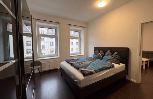 Plagwitz Apartment | Spacious Apartment for Families or Small Groups