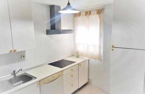 Isla Cristina Apartment | Spacious Apartment in Isla Cristina near Beaches, 115 m²