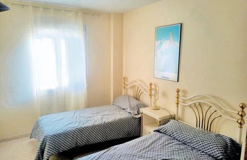 Isla Cristina Apartment | Spacious Apartment in Isla Cristina near Beaches, 115 m²