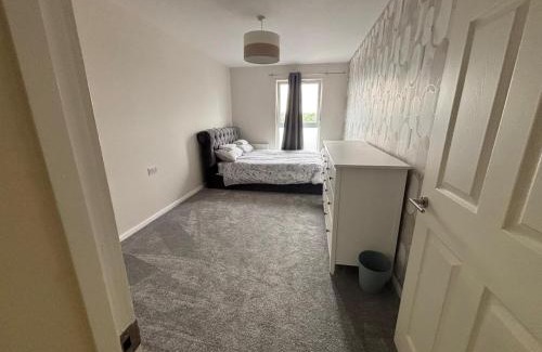 Five Oak Green Apartment | Spacious apartment in heart of Tonbridge