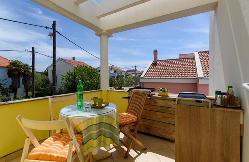 Sukosan Apartment | Spacious Apartment in Sukošan with Balcony