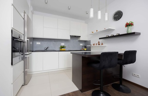 Ursus Apartment | Spacious Apartment in Warsaw with Balcony by Noclegi Renters