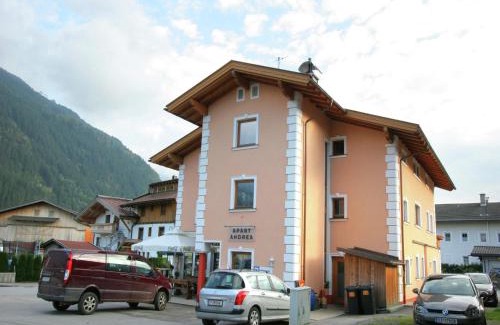 Uderns Apartment | Spacious Apartment in Uderns near Ski Area