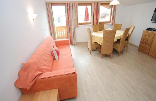 Uderns Apartment | Spacious Apartment in Uderns near Ski Area