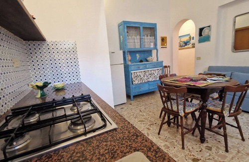 Kamma Apartment | Spacious apartment in villa with pool