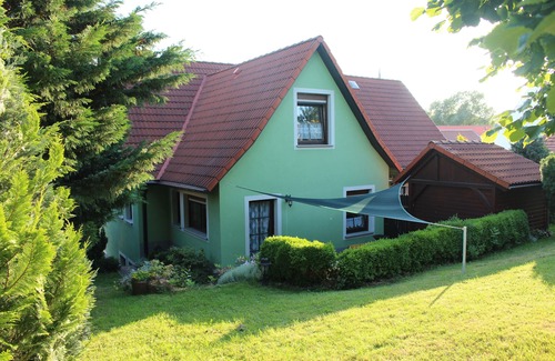 Crostwitz Apartment | Spacious apartment of 120sqm with 4 bedrooms, terrace for 4 to 7 people