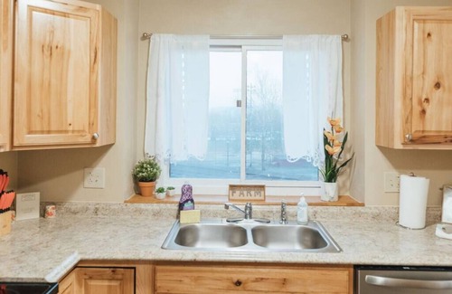 Johnson City Apartment | Spacious Apartment with Scenic Deck Views
