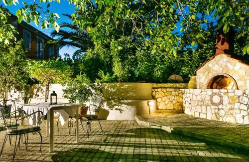 Tzamarelata Apartment | Spacious Apartment with Sea View in Tzamarelata - 90 m²